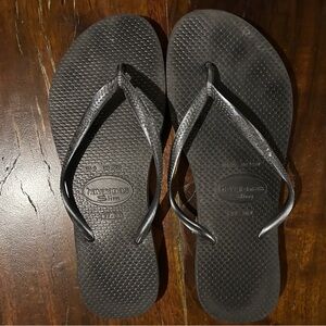 Havaianas Slim Black Flip Flops